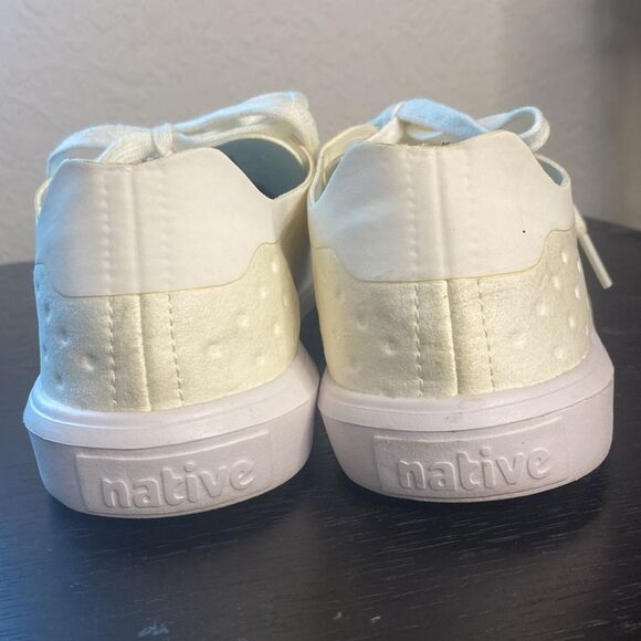 Native Monaco Women’s size 5 white lace up - Picture 7 of 9